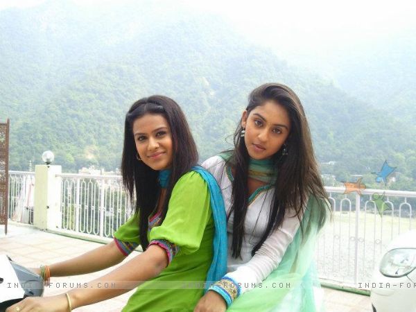 Nia Sharma and Krystle Dsouza (4)