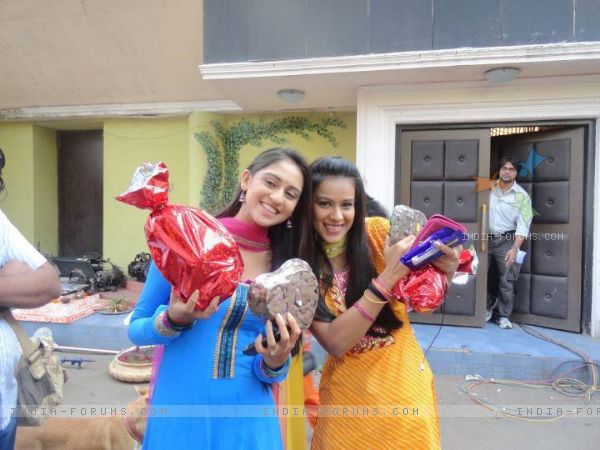 Nia Sharma and Krystle Dsouza (8)