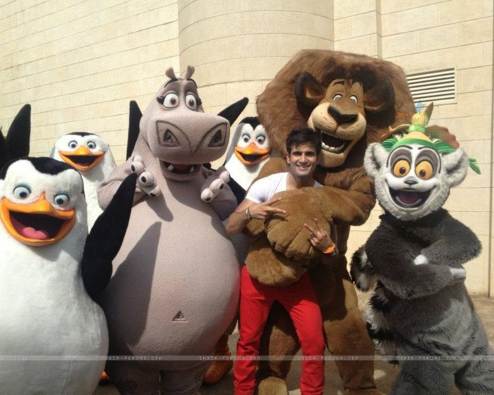 202444-karan-tacker-in-madagascar-singapore - Karan Tacker