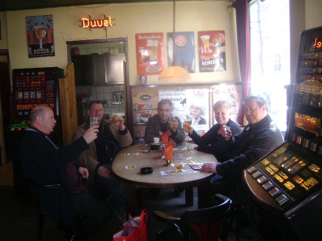 la o bere in Amsterdam - Fotografii