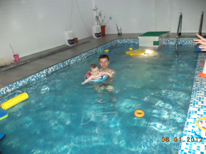 david &bianca la piscina 064 - produs de MIHAI ROGOVEANUo723579934