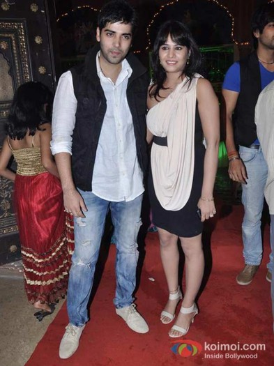 Kinshuk-Mahajan-At-Yeh-Rishta-Kya-Kehlata-Hai-1000-Episodes-Bash-560x747 - Kinshuk Mahajan