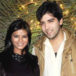 mitali-and-kinshuk-attended-afsar-bitiya-success-bash