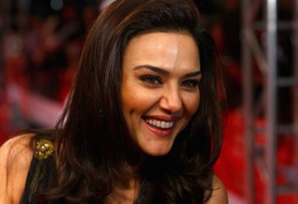 preityjuly22_full - Preity Zinta 04
