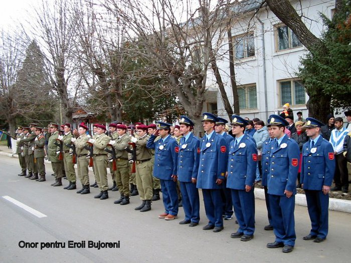 Parada miltara la omagierea eroului de la Marasesti , G-ral Eremia Grigorescu - Orasul meu natal