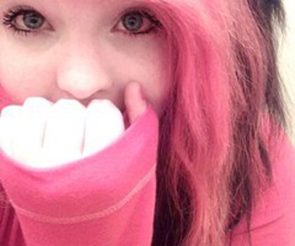 tumblr_mhepa3m3YY1r4i21no1_400_thumb - xo_Emo_xo
