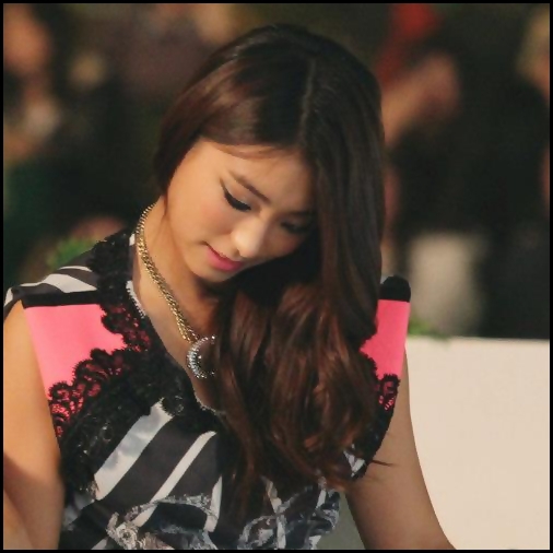 . Nu stiu..:)). Hei Khuunn.:o3..bye Hyaa.:))