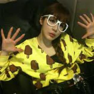 wee - 2ne1 korea 1