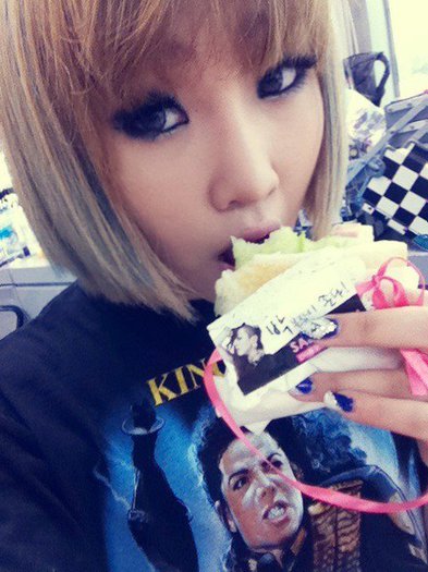 hungry - 2ne1 korea 1