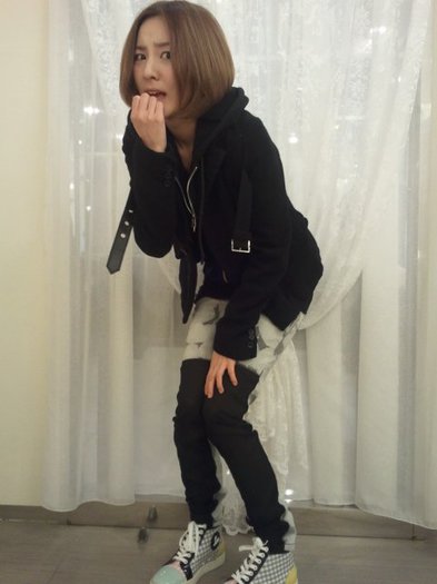 uuu - 2ne1 korea 1