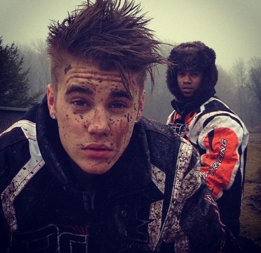 justin-bieber-plin-de-noroi-dar-cu-freza-facuta-galerie-foto - Stirea 56