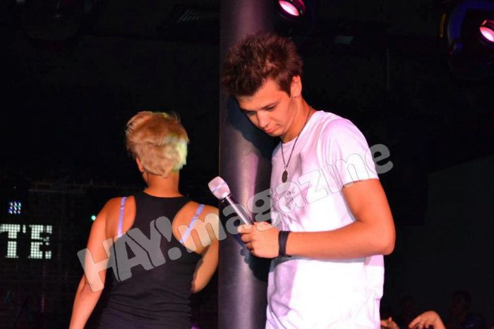 544484_169207799880840_94432851_n