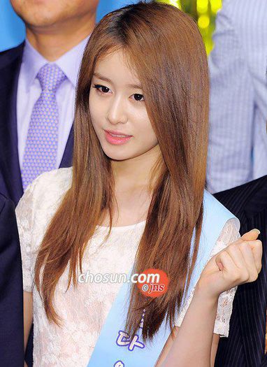 T-ara Jiyeon in Beautiful world of internet (2) - T-ara