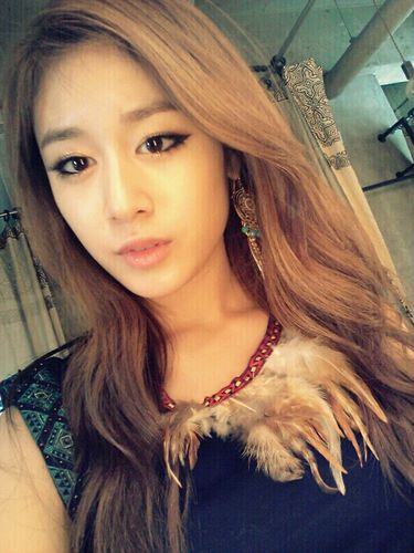 tara jiyeon profile picture