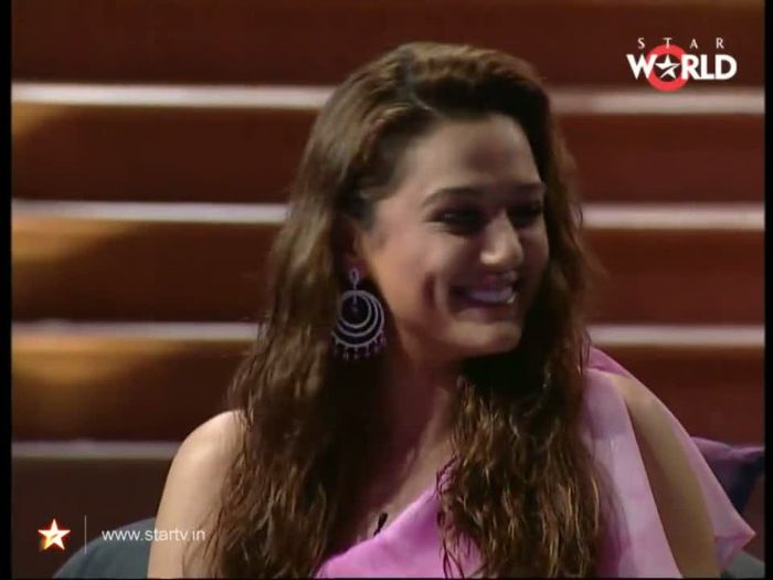 Saif Preity - Koffee with Karan (479) - Preity Zinta 04