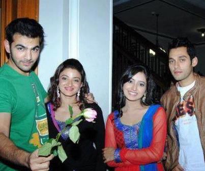 18 - pavitra rishta