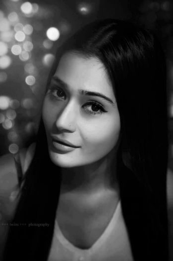 485944_311114282342297_160494983_n