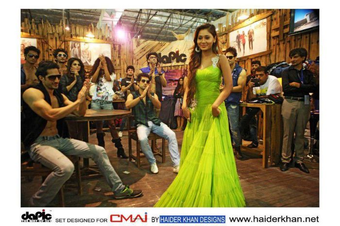 582453_534634046561525_1705205159_n