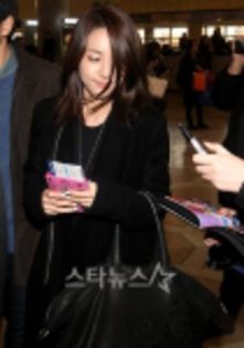 df - 2NE1 IN FIECARE ZI 2