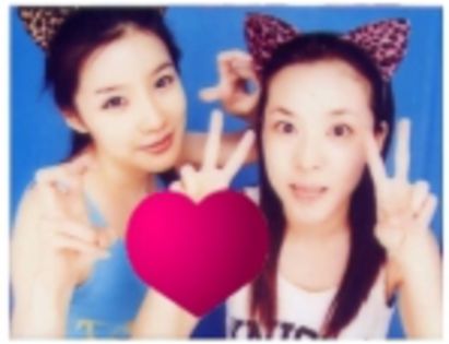 11 - 2NE1 IN FIECARE ZI 2