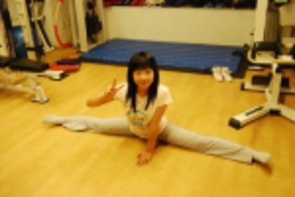 22 - 2NE1 IN FIECARE ZI 2