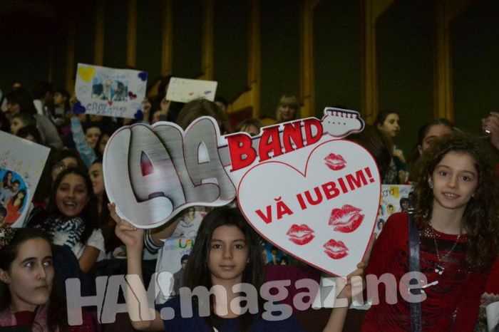 228033_483455568358413_1350678240_n