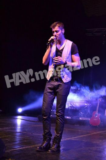 376309_483457231691580_1683394948_n