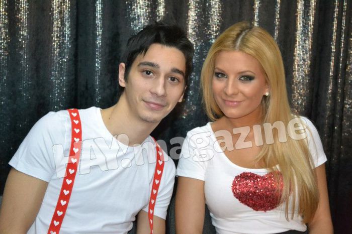 394862_480241288679841_2119453308_n