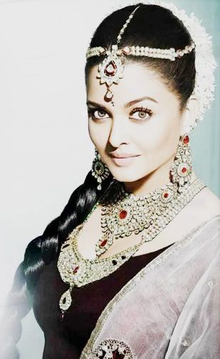 84893178_IMSXQTN - Aishwarya Rai