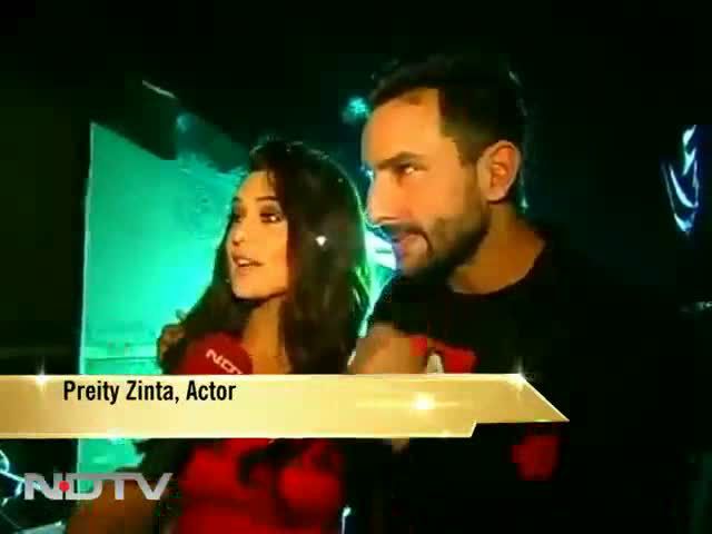 Preity Goes Gaga Over Saif s Look _ 480 p (11)