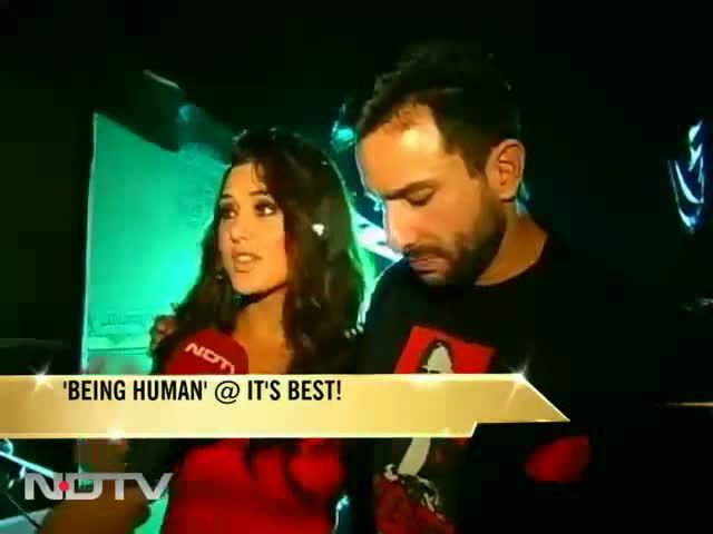Preity Goes Gaga Over Saif s Look _ 480 p (17)