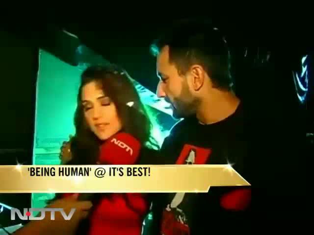 Preity Goes Gaga Over Saif s Look _ 480 p (23)