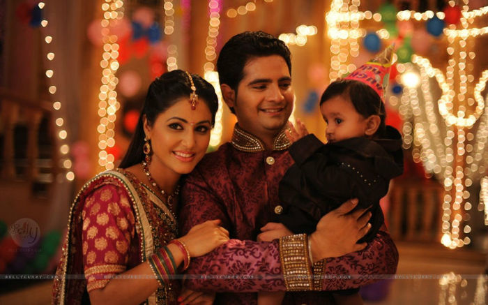 232155-hina-khan-and-karan-mehra-on-the-set-yeh-rishta-kya-kehlata-hai - hina khan si karan mehra_naitik