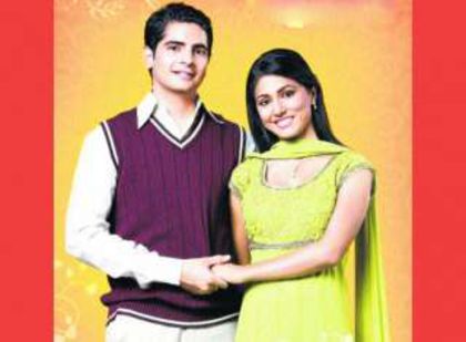 144172485_karan-mehra-and-hina-khan-of-yeh-rishta-kya-kehlata-hai - hina khan si karan mehra_naitik