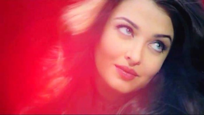 own: MyLoveJenny - Aishwarya Rai LOreal Paris Total Repair 5