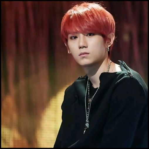 [(:] ..Mm.. atunci.. (pune hartiile pe noptiere) ..Nu`ti spun.. - 0 - 2 SALON I 002 I HyunSeung