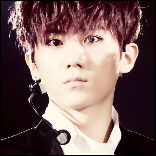 [(:] ..Ce concediu? ..:| ..Ma lasi? .. - 0 - 2 SALON I 002 I HyunSeung