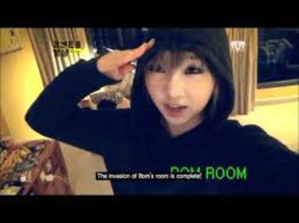 BOM CAM - 2NE1 TV