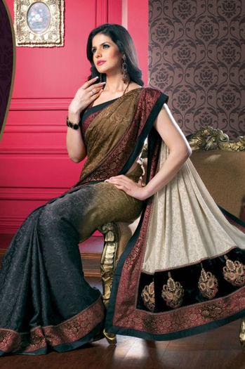 Latest_Collection_Of_bollywood_saree_28