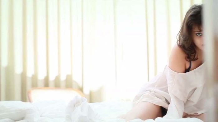 Sneha Ullal Hot Photoshoot Stills (4)