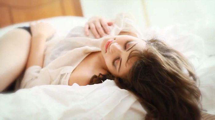 Sneha Ullal Hot Photoshoot Stills (33)