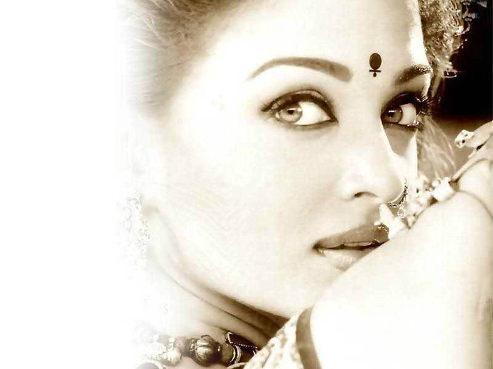 wed-view-topic-bollywood-queen-aishwarya-rai-white - Aishwarya Rai_poze