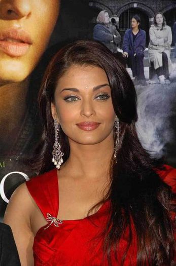 hepta-aishwarya-rai2