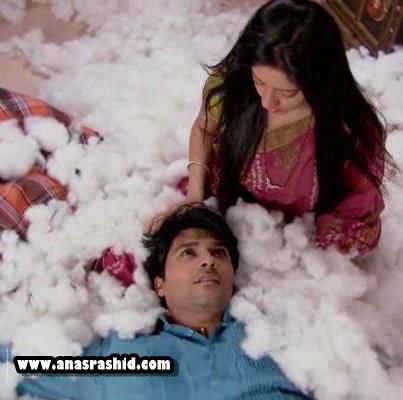 534256_235968536521367_1323999050_n - Diya Aur Baati Hum_Destine implinite