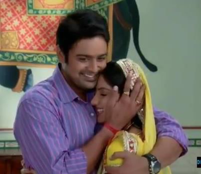 601556_441467102561598_787748496_n - Diya Aur Baati Hum_Destine implinite