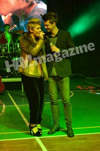 197612_483519868351983_1166400345_n