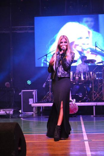 221931_496152583761423_1125758763_n