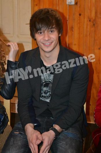 250661_483482188355751_737503797_n