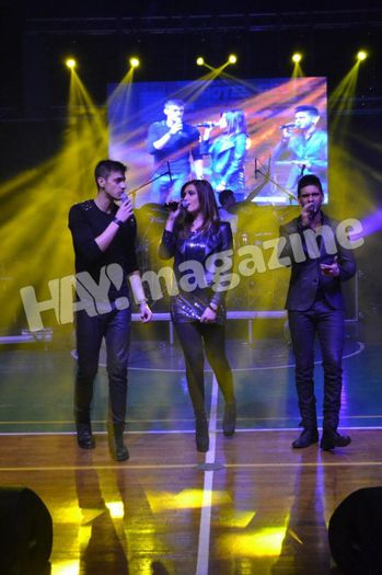 374236_483519421685361_1860665350_n