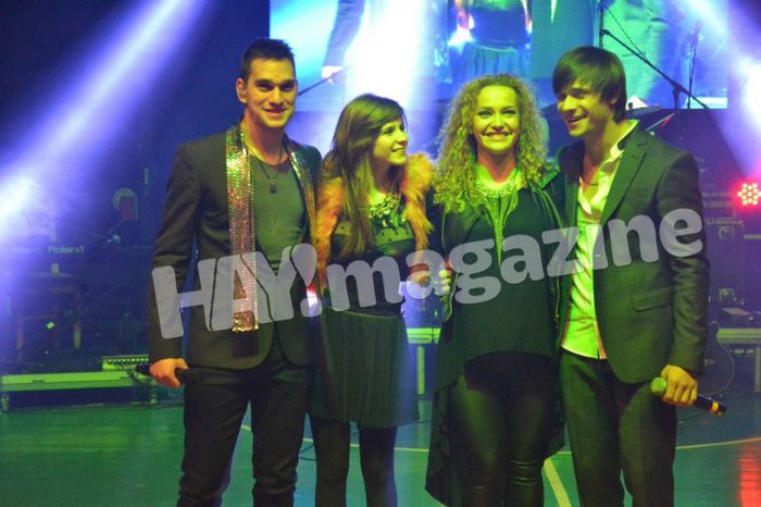 394828_483519508352019_350396401_n